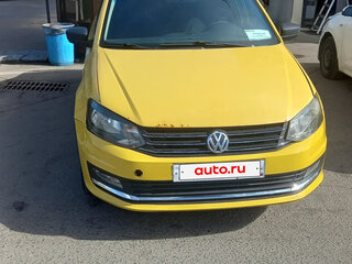 2019 Volkswagen Polo V Рестайлинг, жёлтый, 560000 рублей, вид 1