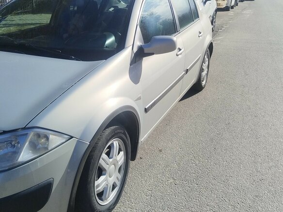 2004 Renault Megane II, серебристый - вид 2