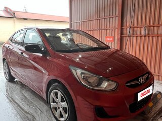 2012 Hyundai Solaris I, красный, 600000 рублей, вид 2