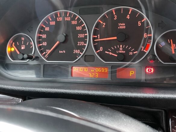 2003 BMW 3 серии 320i IV (E46) Рестайлинг, серый, 780000 рублей - вид 5