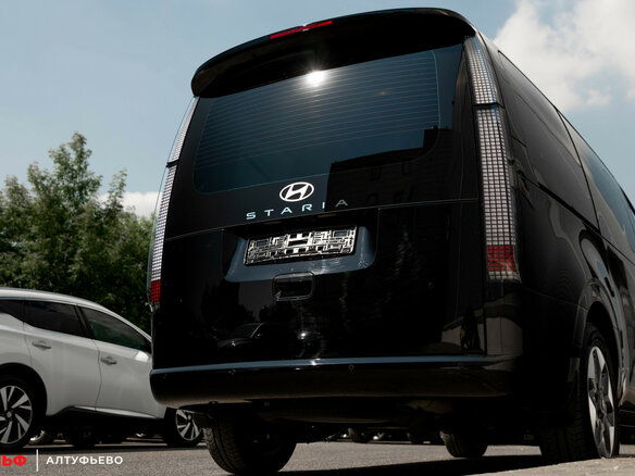 2025 Hyundai Staria I, чёрный, 6890000 рублей - вид 15