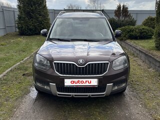 2017 Skoda Yeti I Рестайлинг, коричневый, 1300000 рублей, вид 2