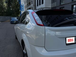 2011 Ford Focus II Рестайлинг, белый, 495000 рублей, вид 4