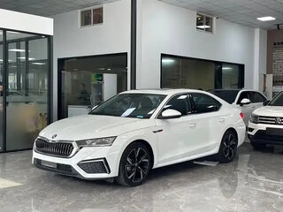 2023 Skoda Octavia IV (A8), белый, 2590000 рублей, вид 1