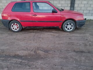 1992 Volkswagen Golf III, красный, 158000 рублей, вид 4