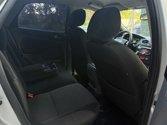 2008 Ford Focus II Рестайлинг, серебристый, 485000 рублей - вид 16