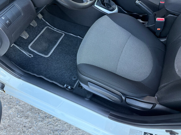 2012 Hyundai Solaris I, белый, 659900 рублей - вид 8