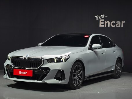 BMW 5 серии VIII (G60/G61/G68)