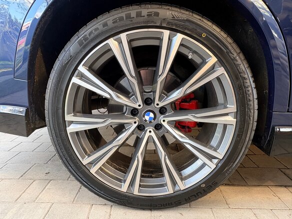 2021 BMW X5 40i IV (G05/G18), синий, 7700000 рублей - вид 13