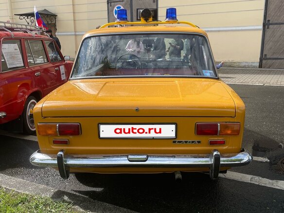 1976 Lada (ВАЗ) 2101, жёлтый, 450000 рублей - вид 4
