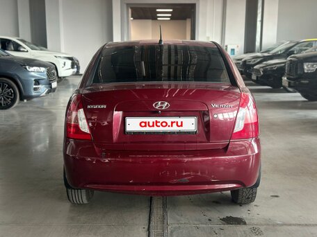 2006 Hyundai Verna II, красный, 245000 рублей, вид 5