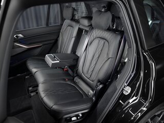 2025 BMW X7 40d I (G07) Рестайлинг, чёрный, 20575500 рублей, вид 4