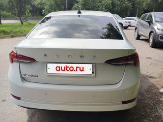 2021 Skoda Octavia IV (A8), белый, 2500000 рублей, вид 4
