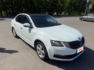 2018 Skoda Octavia III (A7) Рестайлинг, белый, 1000000 рублей, вид 3