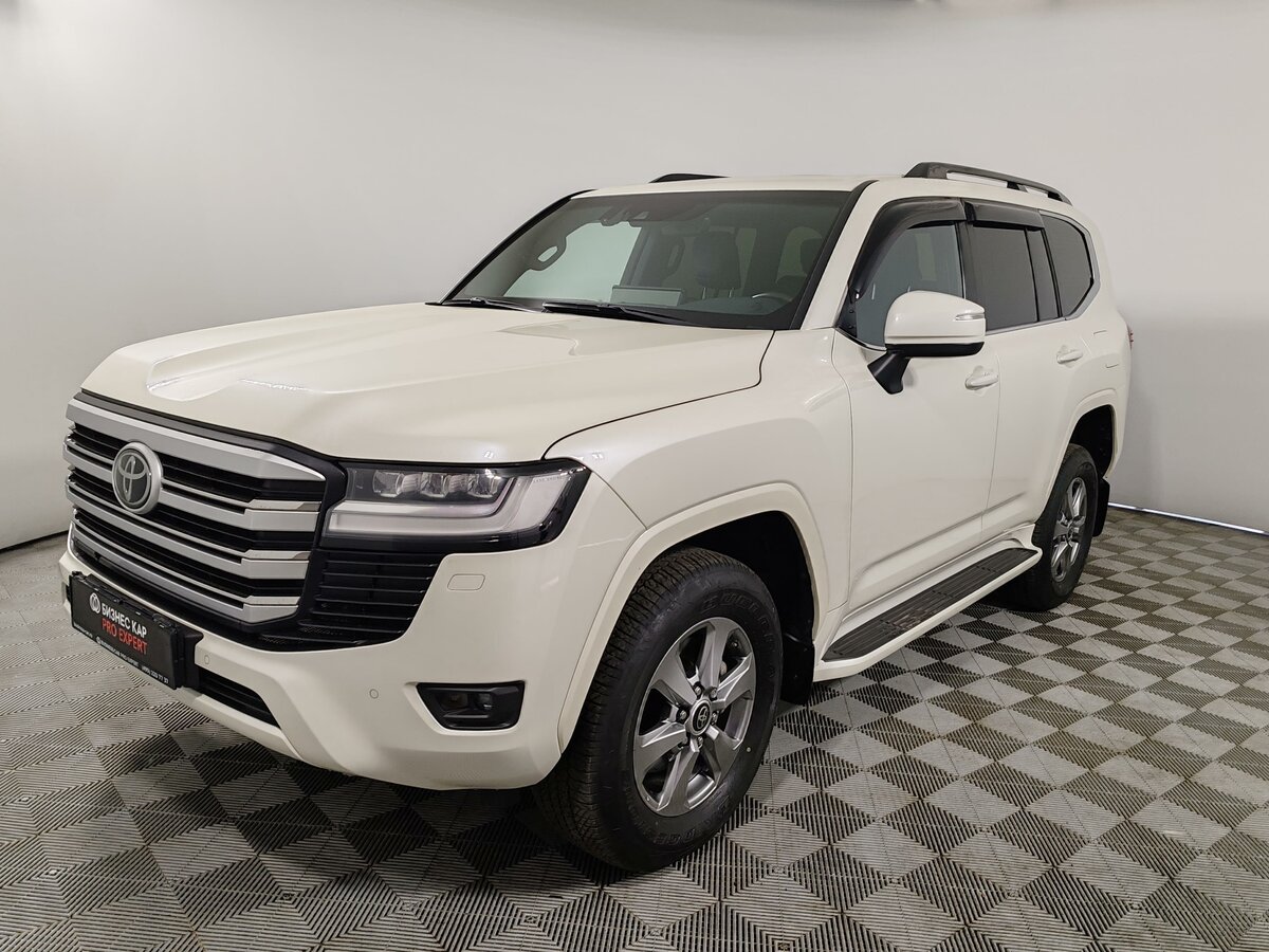 Открыть фотографии: Toyota Land Cruiser 300 Series