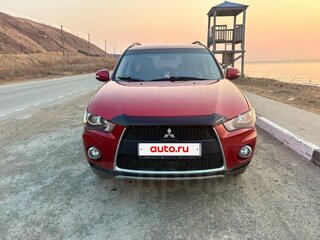 2012 Mitsubishi Outlander II Рестайлинг, красный, 950000 рублей, вид 1