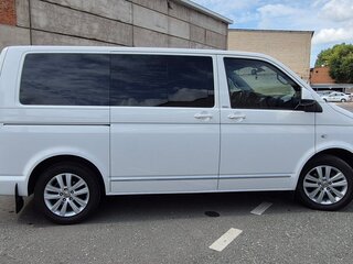 2013 Volkswagen Multivan T5 Рестайлинг, белый, 3600000 рублей, вид 4