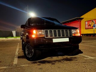 1996 Jeep Grand Cherokee I (ZJ) Рестайлинг, чёрный, 850000 рублей, вид 4