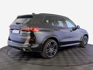 2019 BMW X5 50i IV (G05/G18), чёрный, 6814000 рублей, вид 5
