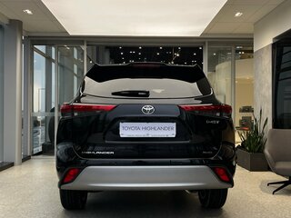 2026 Toyota Highlander IV (XU70), чёрный, 5499000 рублей, вид 3