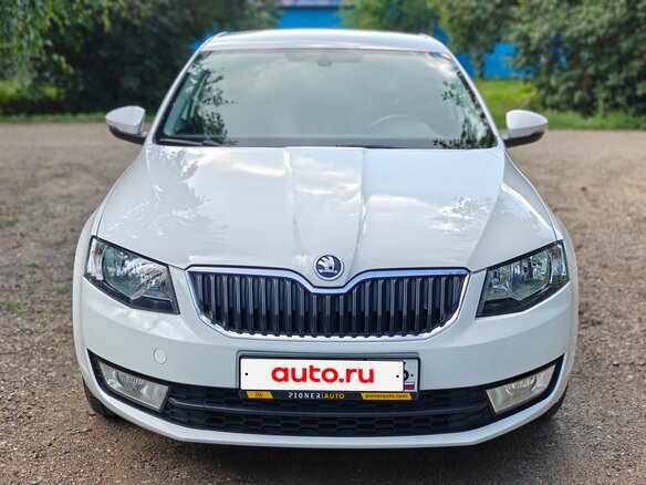 2013 Skoda Octavia III (A7), белый, 1050000 рублей - вид 1