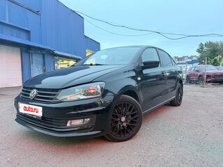 2017 Volkswagen Polo V Рестайлинг, чёрный, 900000 рублей, вид 1