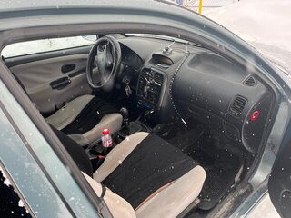2003 Mitsubishi Carisma I Рестайлинг, зелёный, 210000 рублей, вид 5