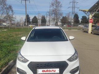 2019 Hyundai Solaris II, белый, 1550000 рублей, вид 2