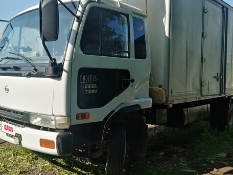 1993 Nissan Diesel, белый, 1500000 рублей, вид 2