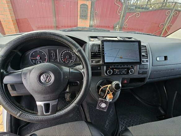 2013 Volkswagen Caravelle T5 Рестайлинг, белый, 1800000 рублей - вид 6
