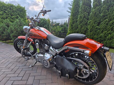 2014 Harley-Davidson Breakout, оранжевый, 2200000 рублей, вид 4