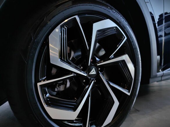 2025 Changan Deepal S07 31.73 kWh I, чёрный - вид 16