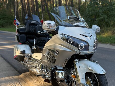 2013 Honda GL 1800 Gold Wing, белый, 1875000 рублей, вид 4