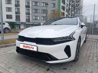 2022 Kia K5 III, белый, 2650000 рублей, вид 3