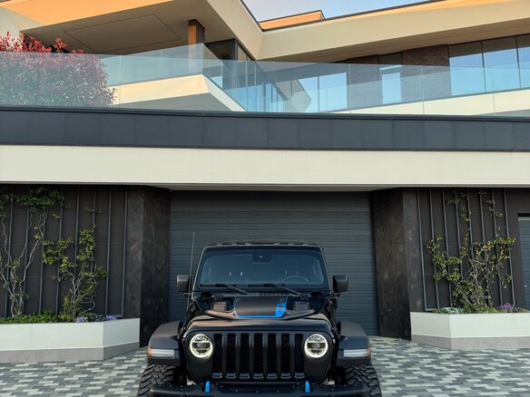 2021 Jeep Wrangler Rubicon IV (JL), чёрный, 7430000 рублей - вид 21
