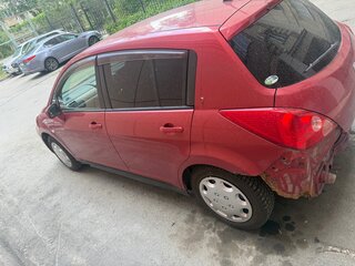 2004 Nissan Tiida I, красный, 270000 рублей, вид 3