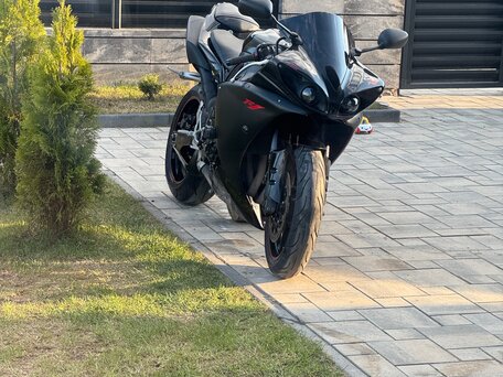 2009 Yamaha YZF-R1, чёрный, 625000 рублей, вид 1