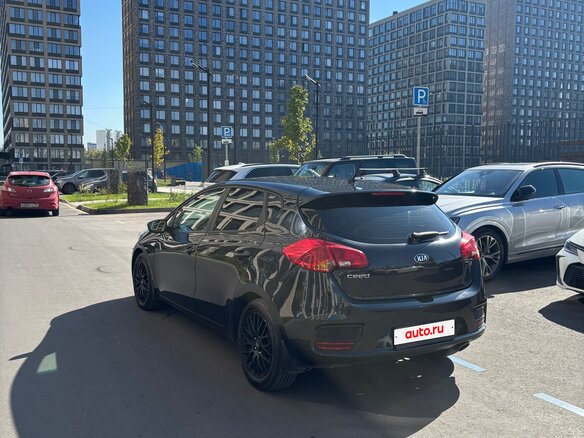2016 Kia Ceed II Рестайлинг, чёрный, 1300000 рублей - вид 6