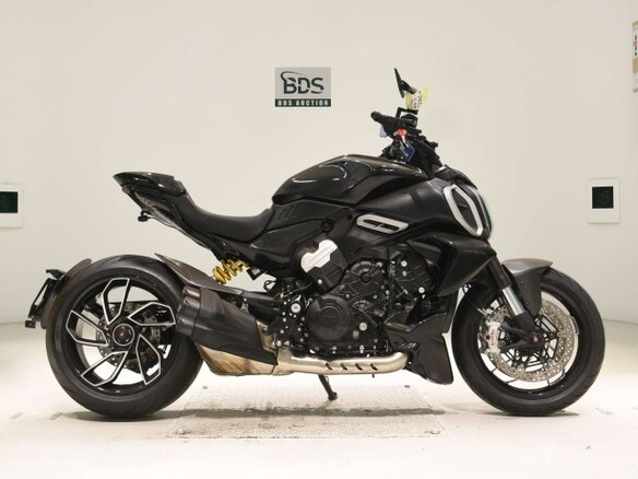 2025 Ducati Diavel V4, чёрный, 1950000 рублей - вид 1