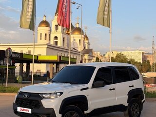 2023 Lada (ВАЗ) Niva Travel I, белый, 1000000 рублей, вид 1