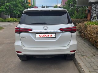 2020 Toyota Fortuner II Рестайлинг, белый, 3750000 рублей, вид 4