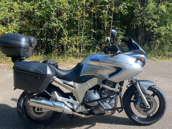 2002 Yamaha TDM900, серебристый