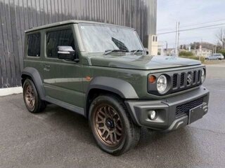 2023 Suzuki Jimny Sierra IV, зелёный, 1688000 рублей, вид 3