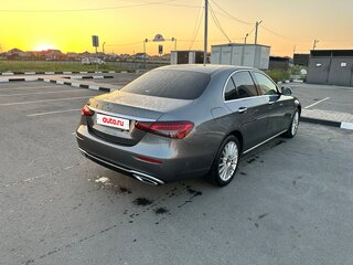 2021 Mercedes-Benz E-Класс 250 V (W213, S213, C238) Рестайлинг, серый, 4700000 рублей, вид 3