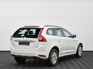 2017 Volvo XC60 I Рестайлинг, белый, 2055000 рублей, вид 2
