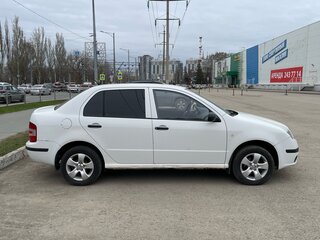 2007 Skoda Fabia I Рестайлинг, белый, 255000 рублей, вид 4