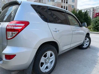 2011 Toyota RAV4 III (XA30) Рестайлинг, серебристый, 1099000 рублей, вид 4
