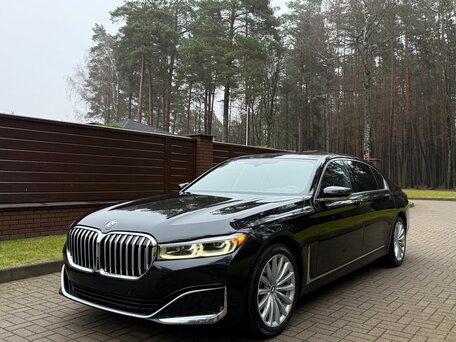 2021 BMW 7 серии Long 740Li xDrive VI (G11/G12) Рестайлинг, чёрный, 4100000 рублей, вид 4