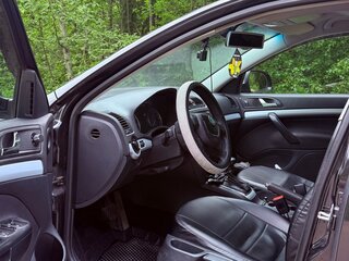 2010 Skoda Octavia II (A5) Рестайлинг, чёрный, 800000 рублей, вид 5