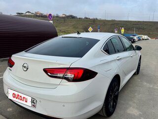 2020 Opel Insignia II Рестайлинг, белый, 1800000 рублей, вид 5